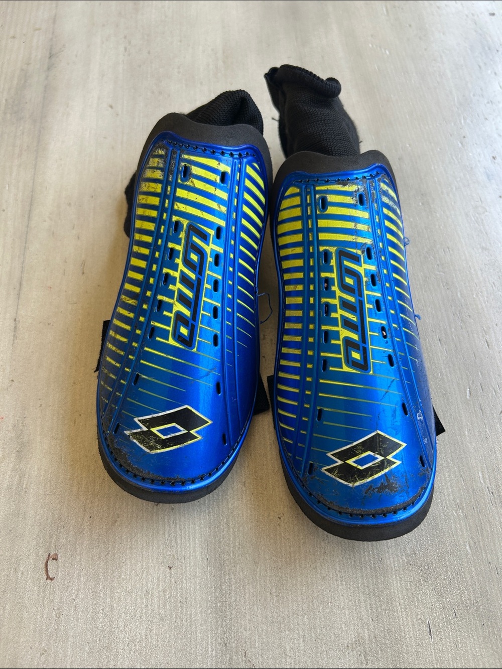 OTTO Kids Blue Yellow Soccer Shin Guards